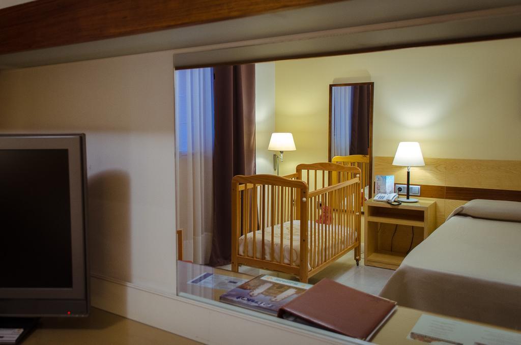 Hotel Mirador De Llerena Льєрена Екстер'єр фото